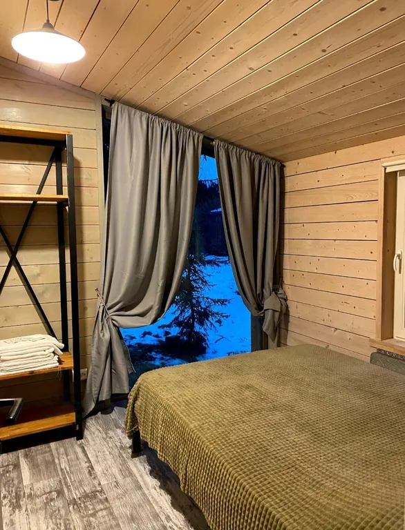 Коттедж Коттедж с купелью — Стеклянный