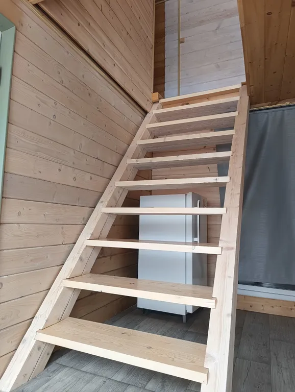 Домик среди гор