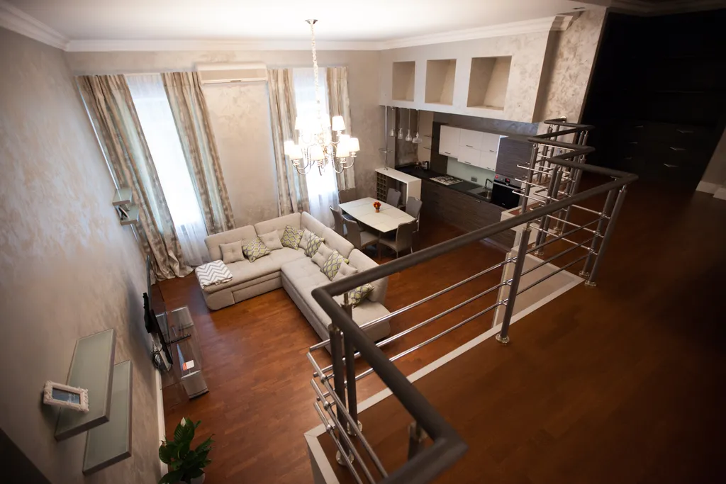 Двухуровневые апартаменты люкс в центре