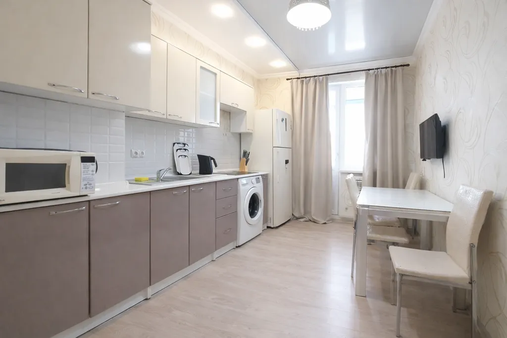 2-комнатная квартира в жк Лазурный квартал, центр