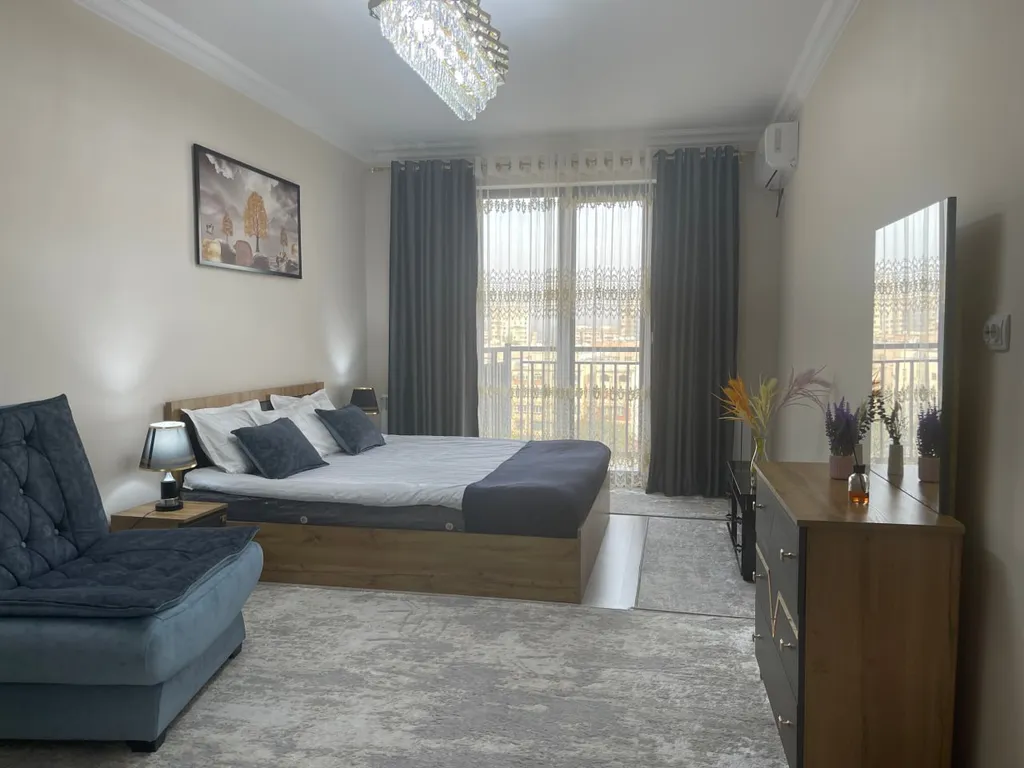 Квартира Апартаменты у метро Дружба народов в ЖК Чакар — аренда посуточно в Ташкент