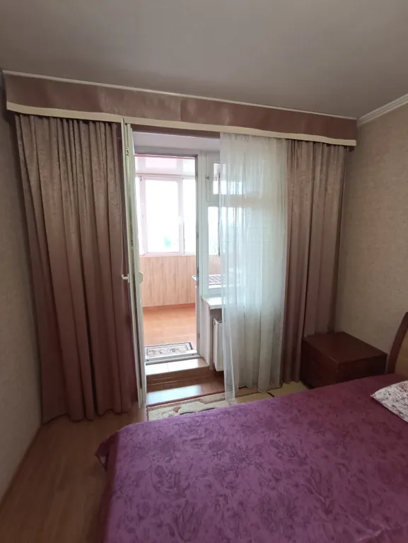 2-комнaтная квaртира в центpе Cимферополя (пaрк Tренeвa)