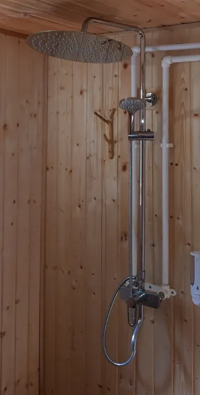 Коттедж Тёплый коттедж с баней на очень большой уединённой территории — Кротово