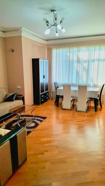 2-комнатная квартира в новопостроенном доме в центре