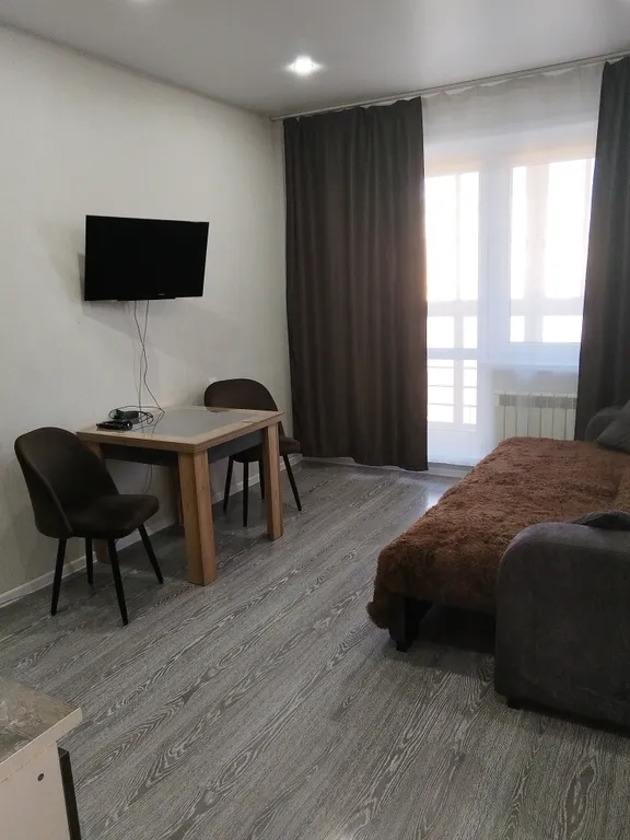 Квартира рядом, Академия здоровья и другими медицинскими учреждениями