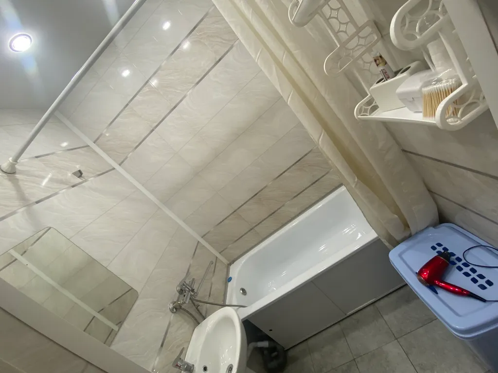 Большая квартира на против тц острова