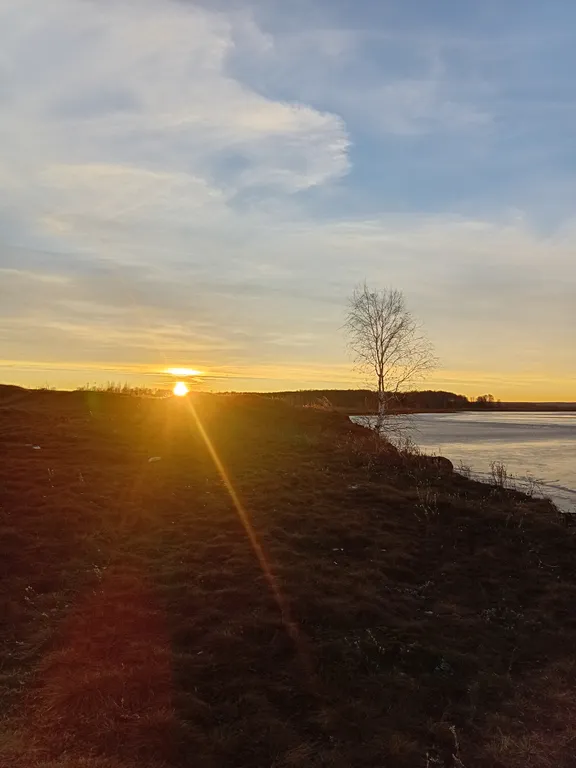 Уютный дом на берегу озера Камбулат