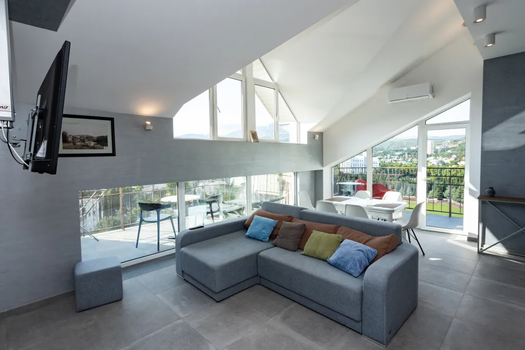 Роскошный двухуровневый апартамент люкс