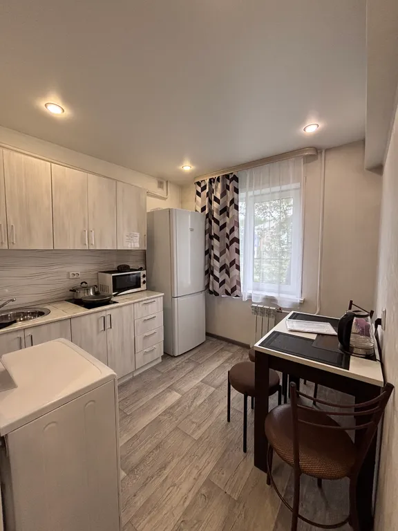 Квартира рядом с площадью нашего города