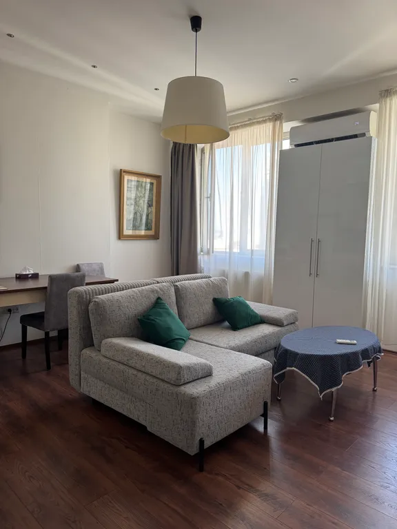 Квартира Тихий район, для спокойного отдыха, без шума за окном — аренда посуточно в Тбилиси