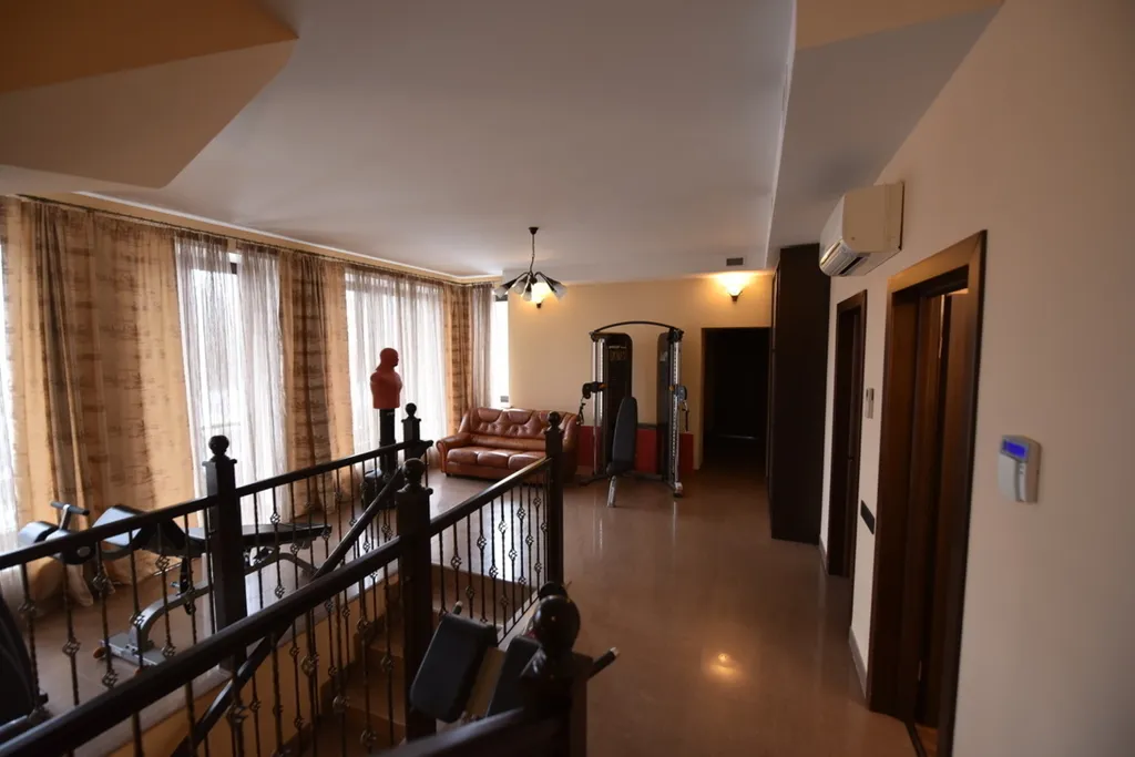 Коттедж 3-х этажный