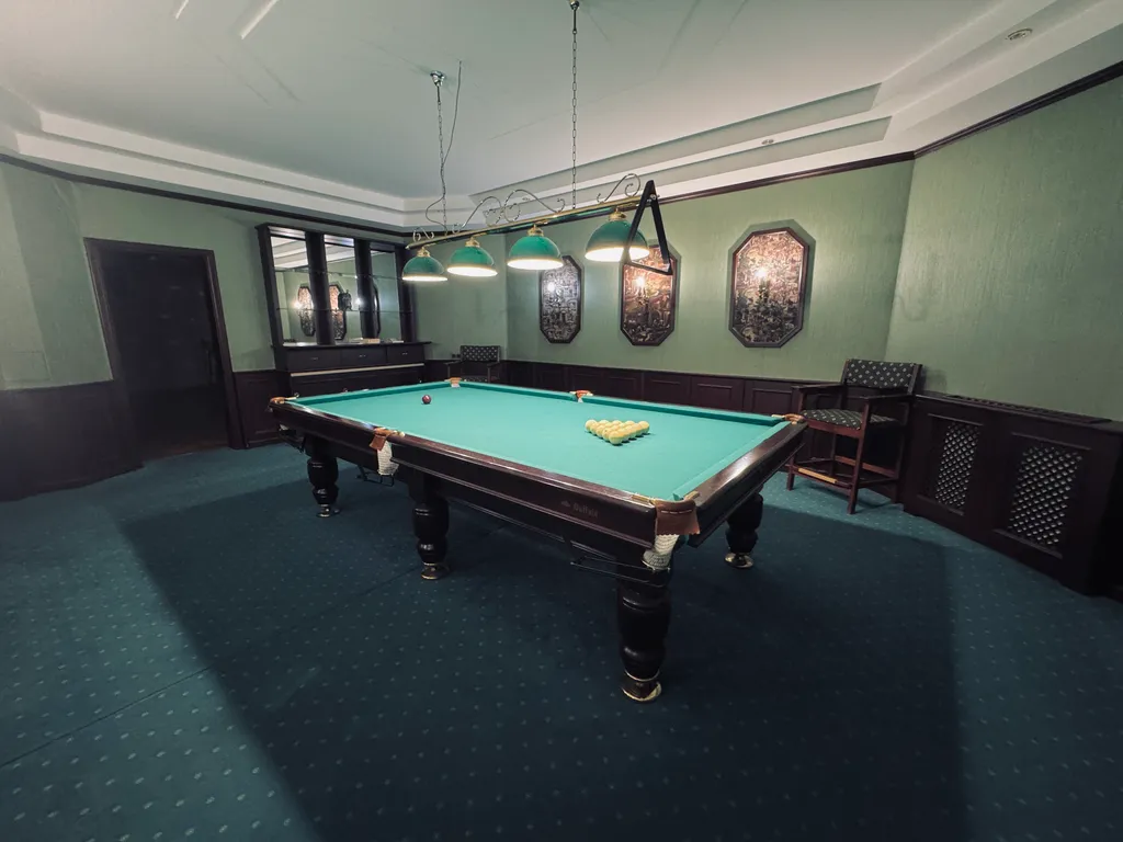 10-комнатный Дом