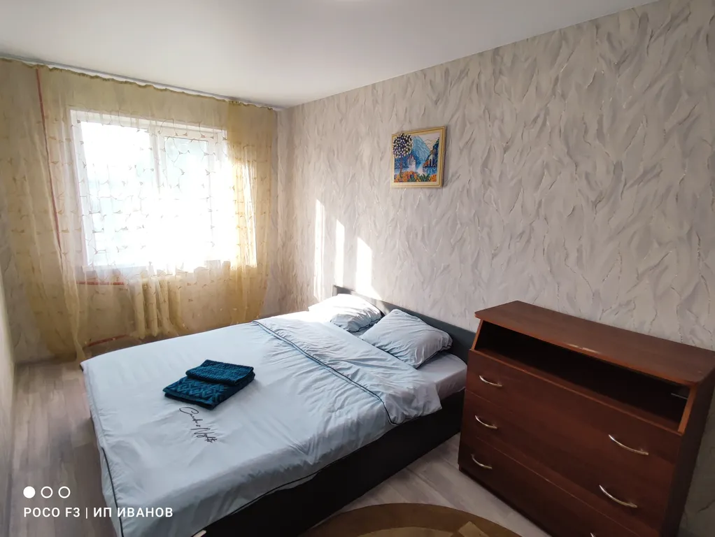 Двухкомнатные апартаменты с балконом в центре