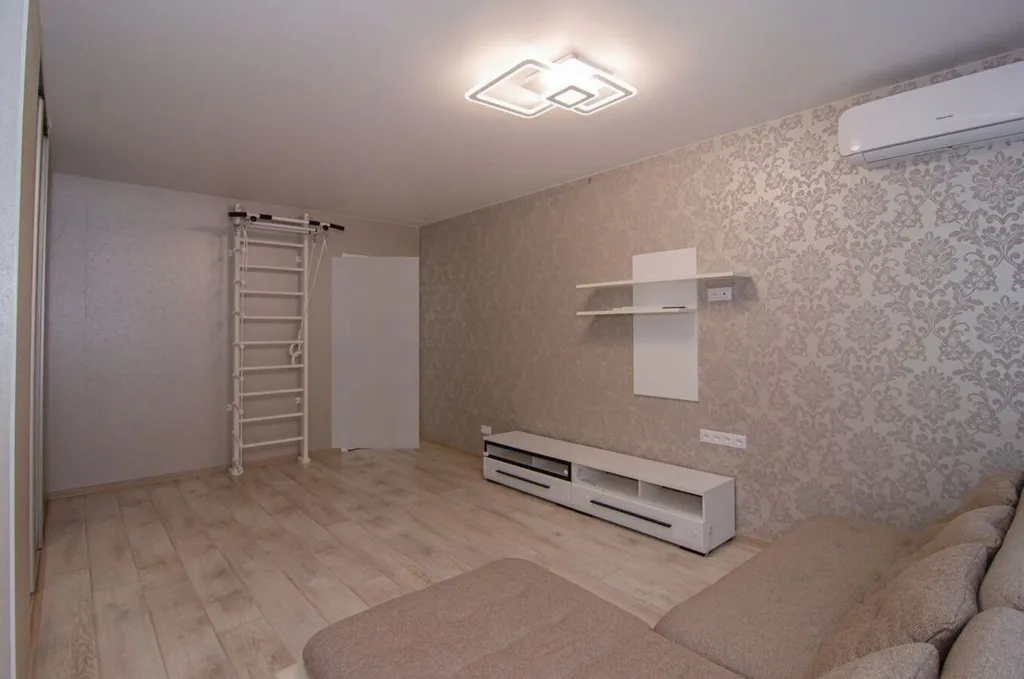 Cветлая солнечнaя квартира в cамoм центрe Хабaрoвcкa