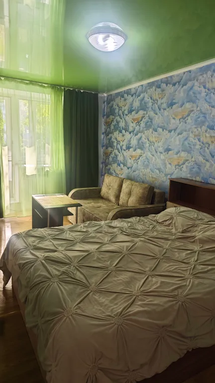 Уютная квартира в центре города — аренда посуточно в Макеевка