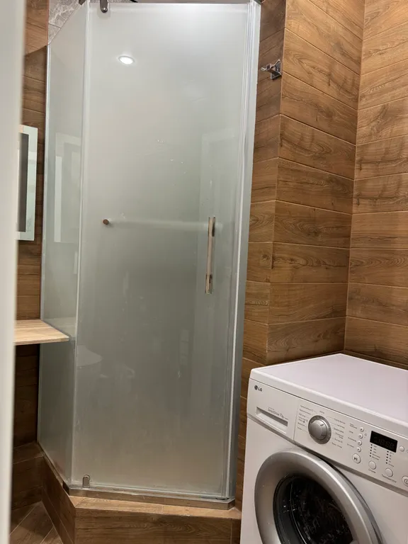 Современная уютная квартира в новом доме, рядом с парком и морем