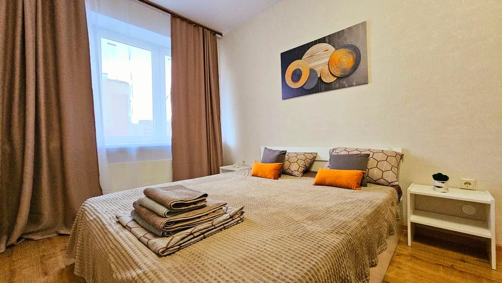 Просторная квартира в новом микрорайоне — аренда посуточно в Обнинск