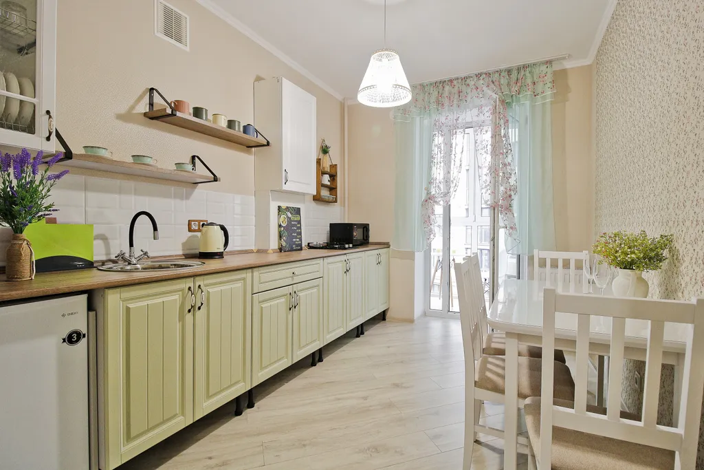 Уютная и светлая квартира в новом доме у моря