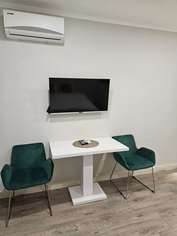 Студия на первой линии