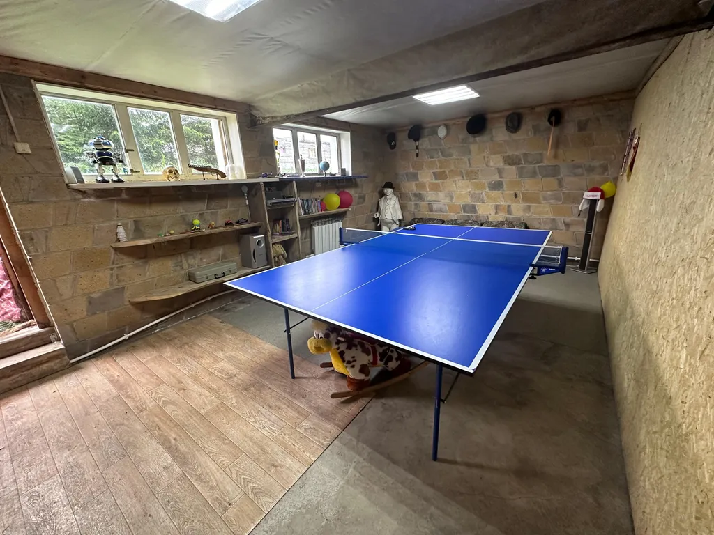 Уютный дом у озера