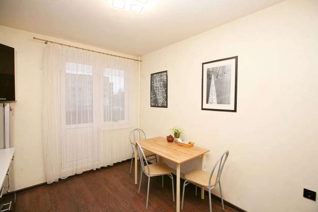 Квартира Современные стильные апартаменты — Тихвин