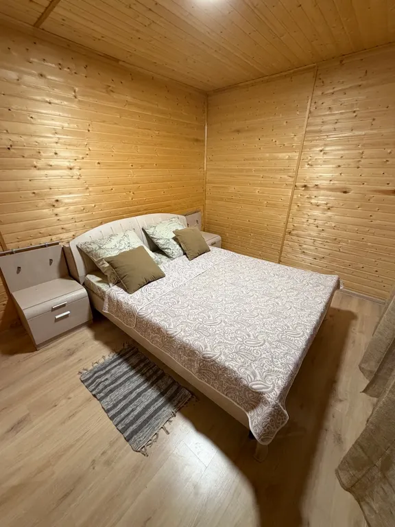 Уютный деревянный домик