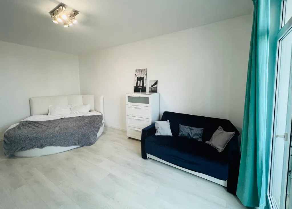 Однокомнатная квартира рядом с метро и красивом видом на набережную — аренда посуточно в Красногорск