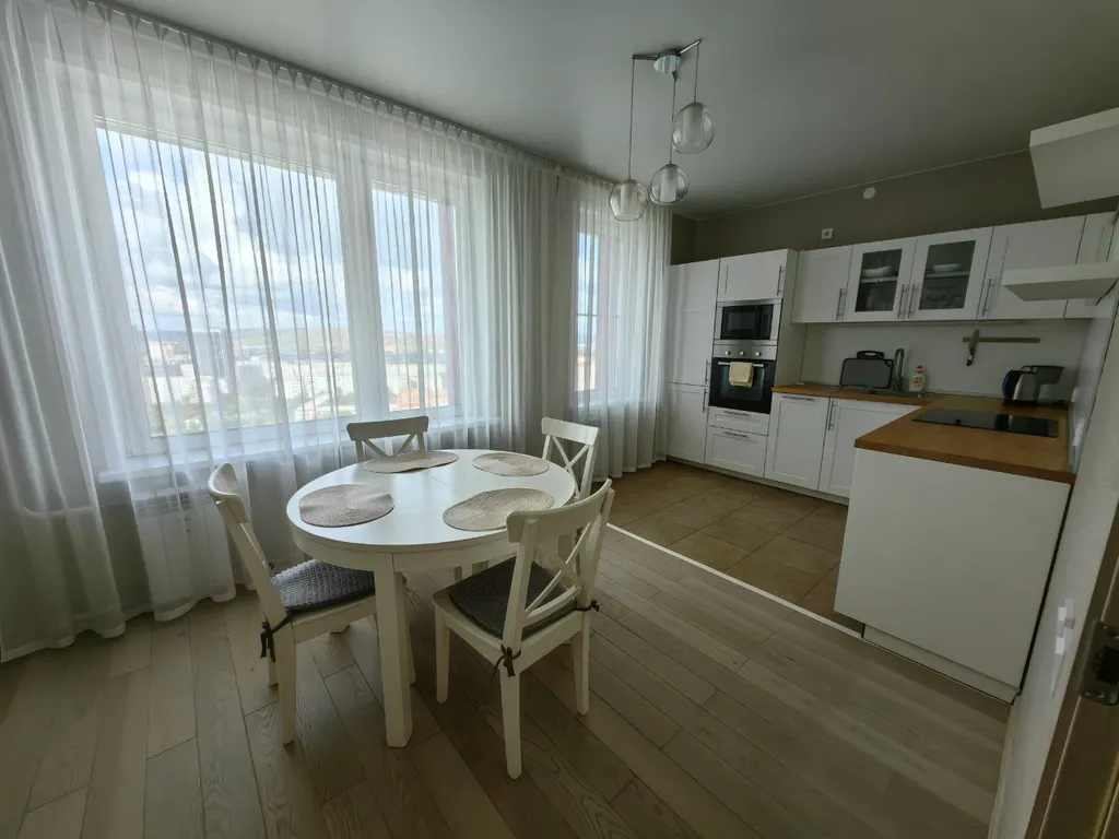 Большая квартира в ЖК Параллели