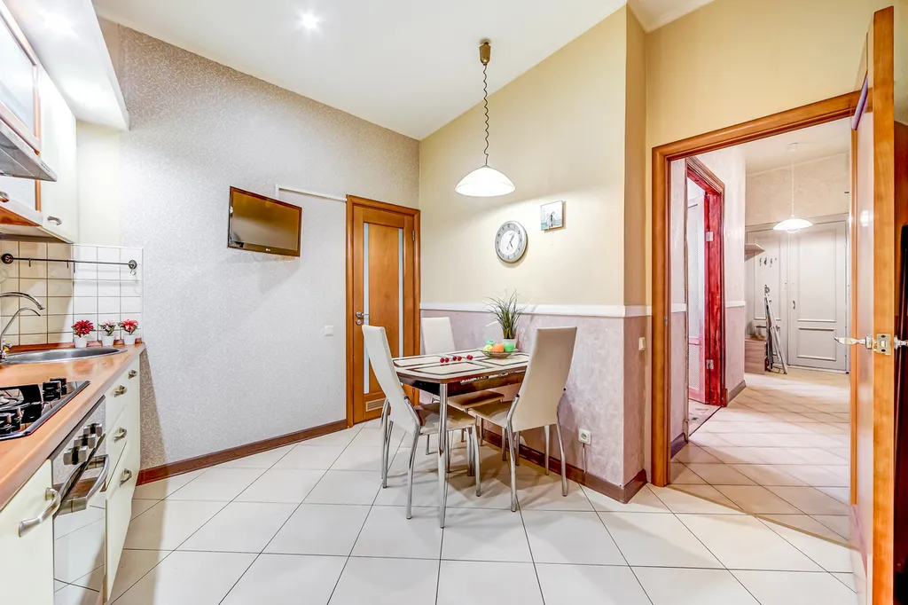 Квартира Квартира Двушка на Невском с паркингом, метро в минуте — Санкт-Петербург