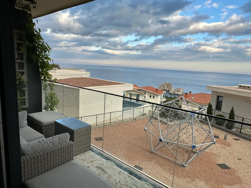 Квартира с прекрасным видом на море и скалы Адалары