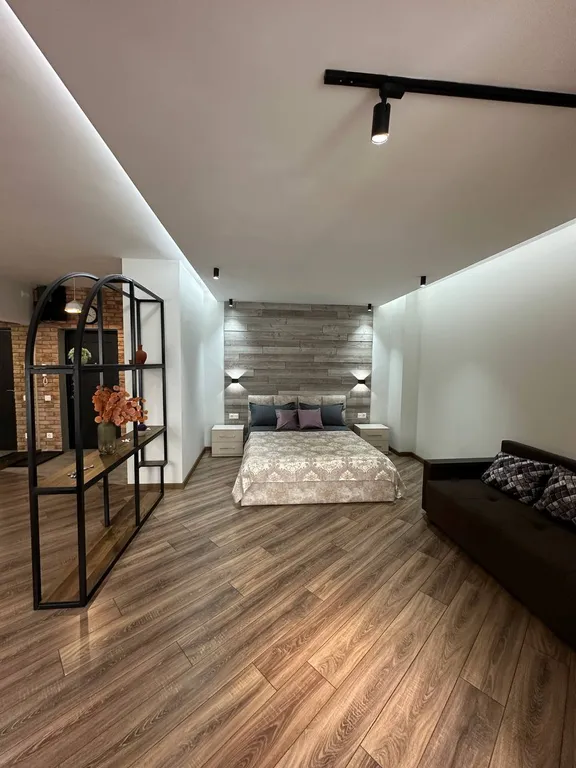 Квартира Студия в лофт стиле с видом на горы около арбата на 9 этаже — Алматы