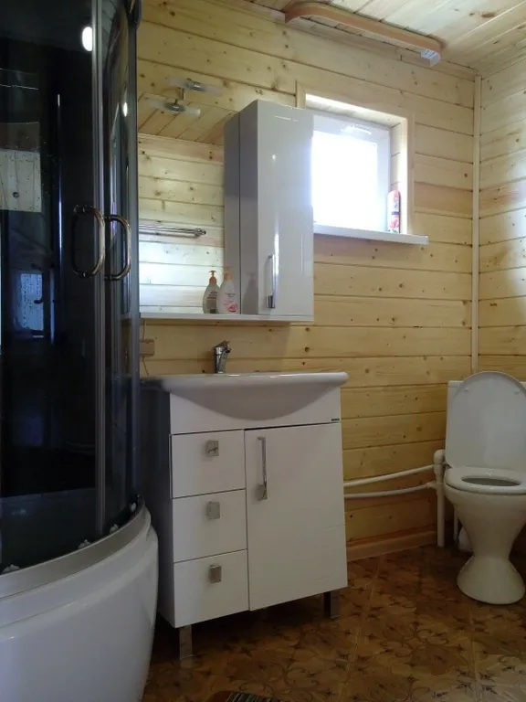 Дом для большой компании на берегу озера