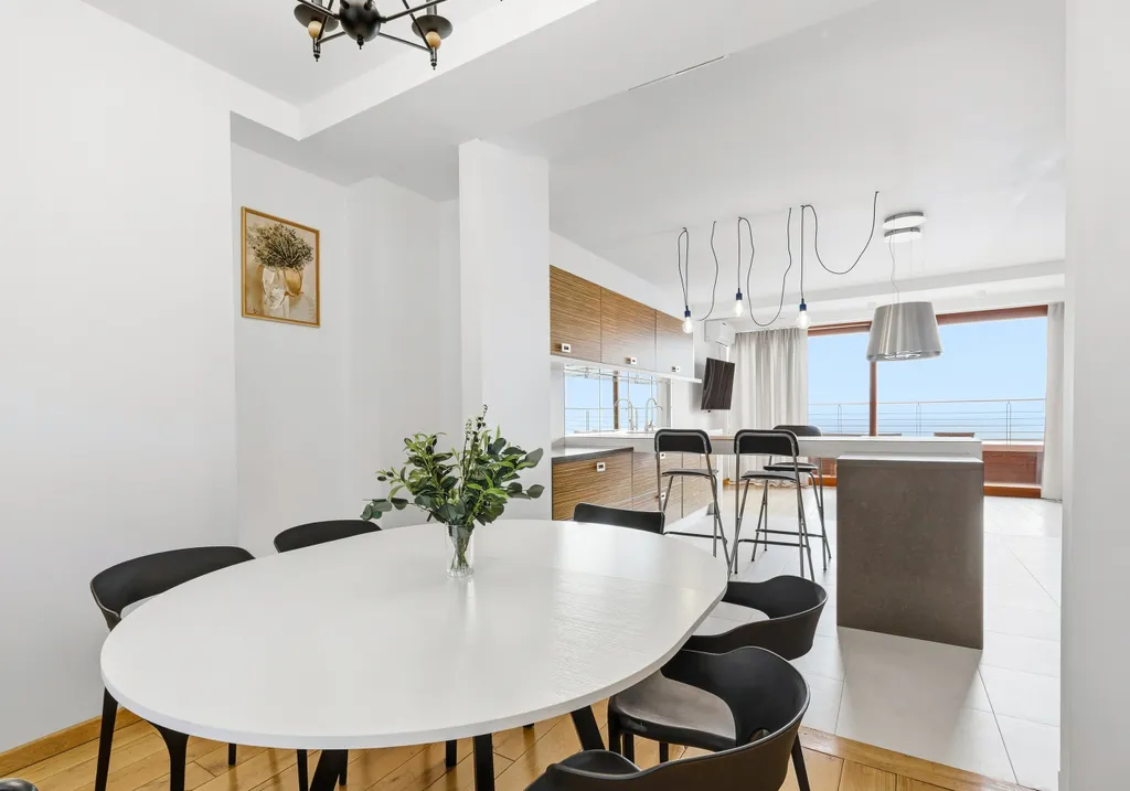 Современная квартира с видом на море  № 191