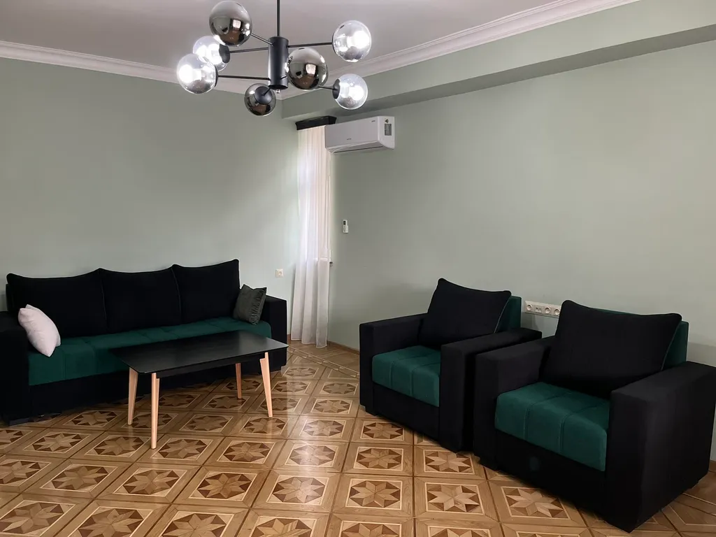 Отличный апартамент в центре Еревана