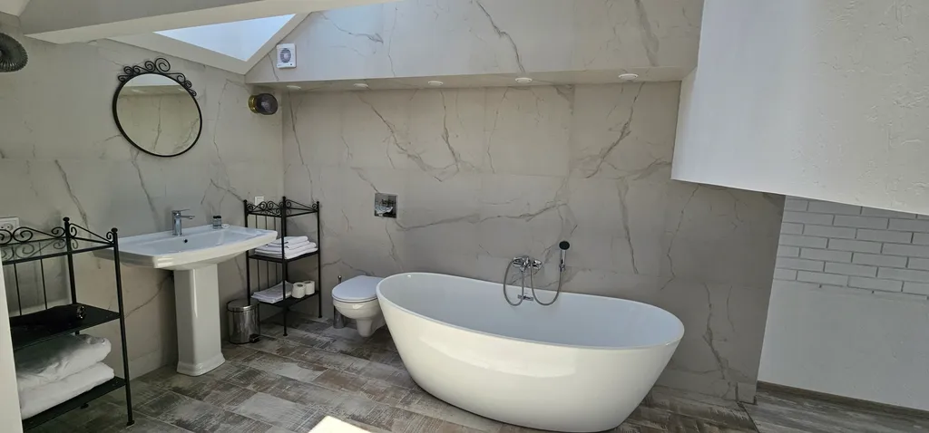 Двухуровневый апартамент с тремя спальнями