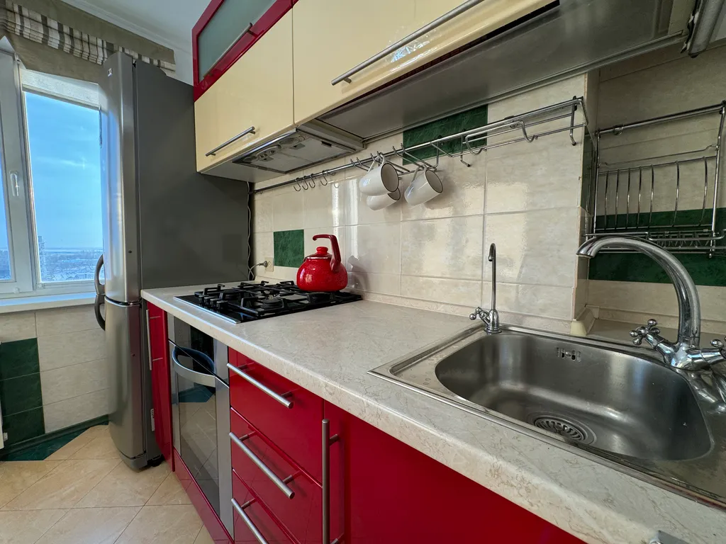 2-комнатная на Дикопольцева