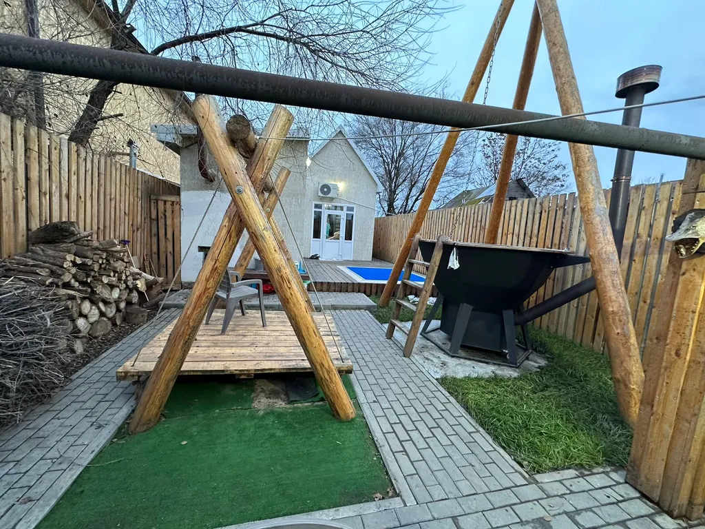 Дом с чаном бассейном баней и мангалом