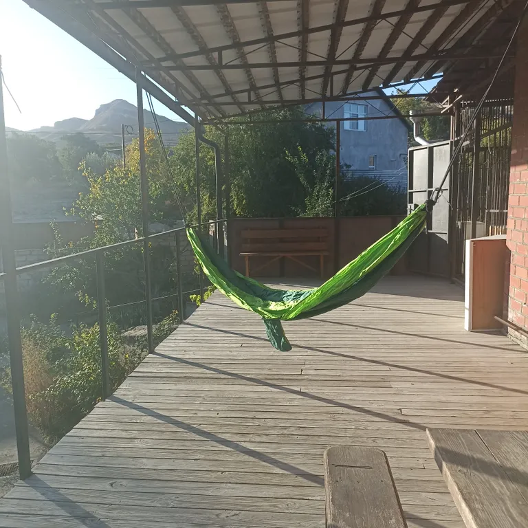 Дом с балконом