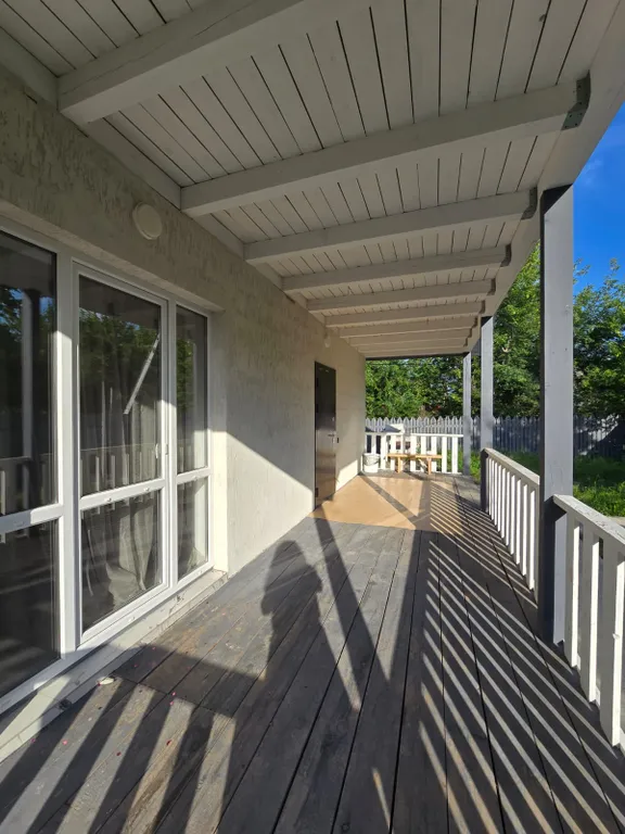 Уютный благоустроенный дом в центре 2 Иркутска ждет своих гостей!