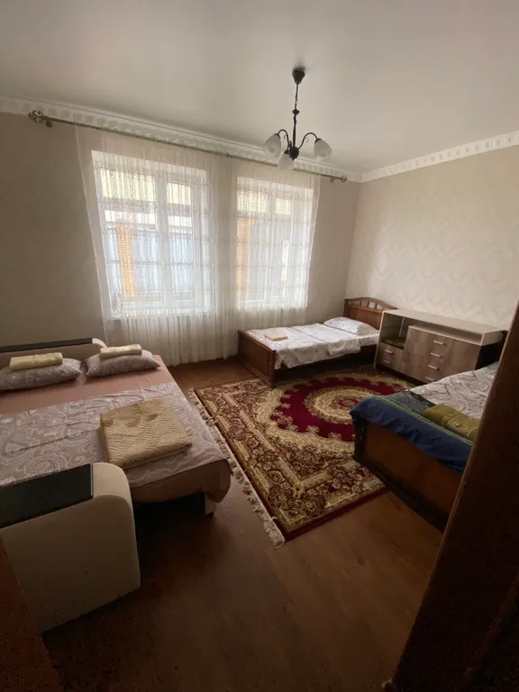 Дом с видом на водопад