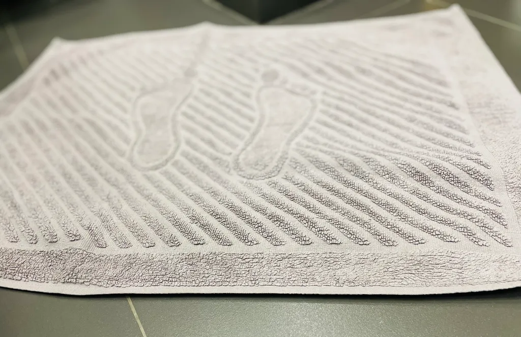 Студия в центре с видом на реку Великую