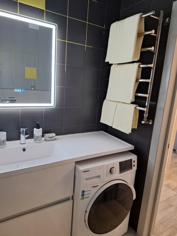 Квартира Квартира Уютная, светлая, с кондиционером в новом р-не с развитой инфраструктурой — Калининград