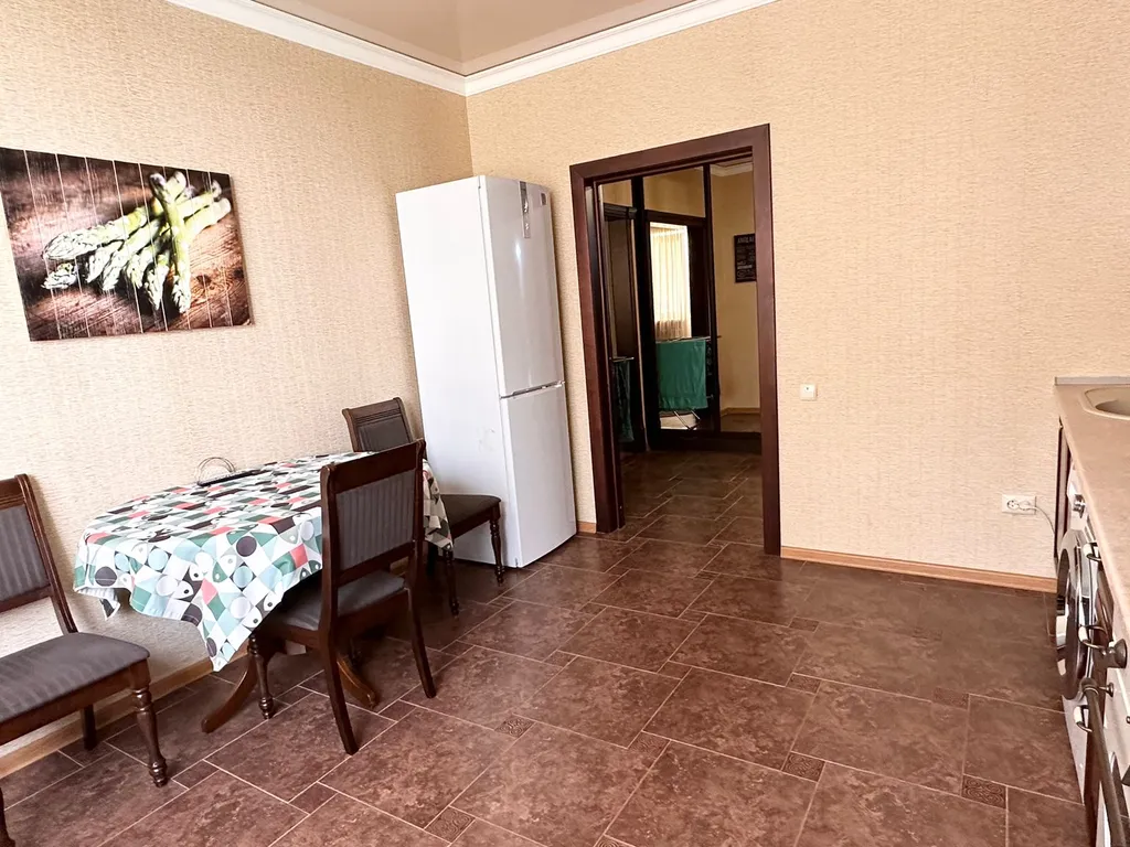 Двухкомнатная  квартира, рядом с  курортной зоной