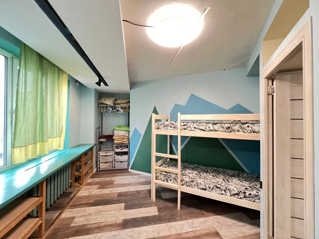 Трехкомнатная с оригинальным дизайнерским ремонтом ЦЕНТР