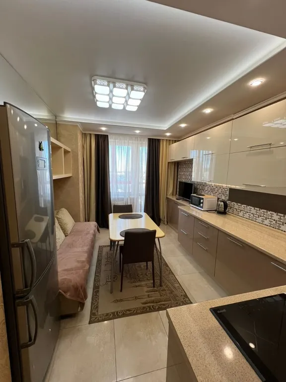 Отличная квартира рядом с броско молл