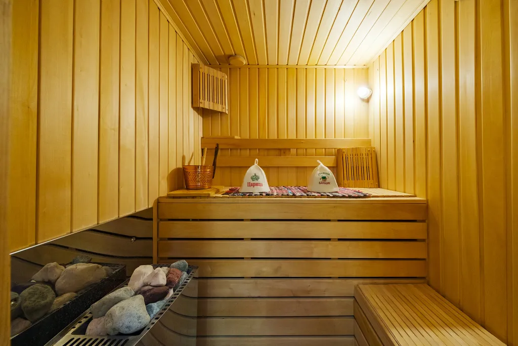 Видовая квартира с сауной и джакузи в центре