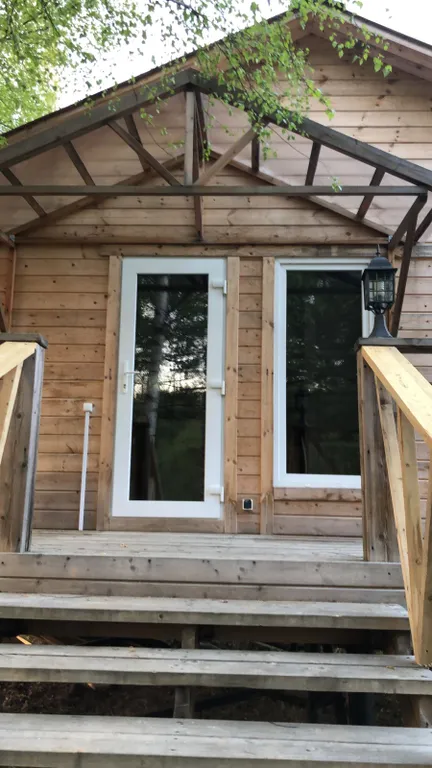 Коттедж Коттедж Дача на берегу пруда — Первомайское