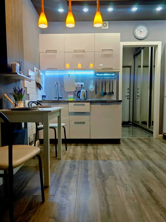 Студия- оттенки серого