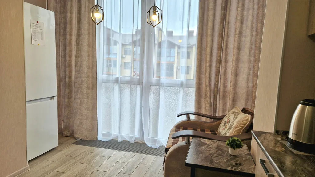 Новая чистая квартира с панорамным остеклением