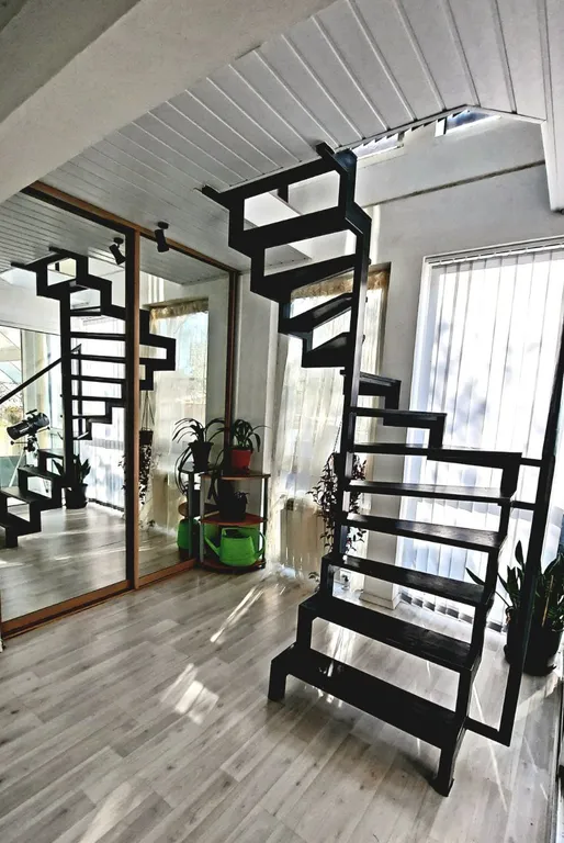 Вилла с гриль-верандой, сауной, купелью и джакузи